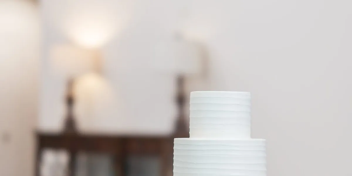 Cake trends 2026 - popular designs and styles